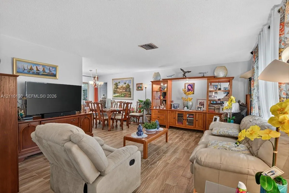 9417 NW 70th Place