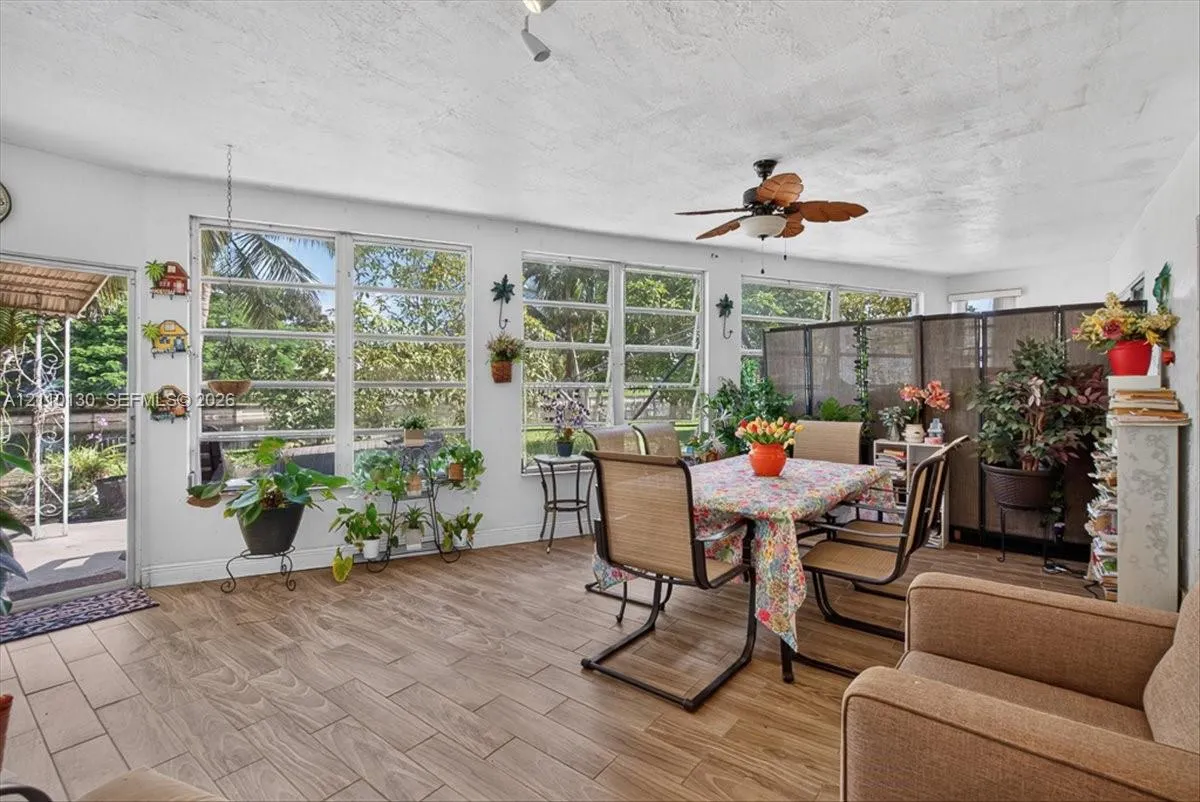 9417 NW 70th Place