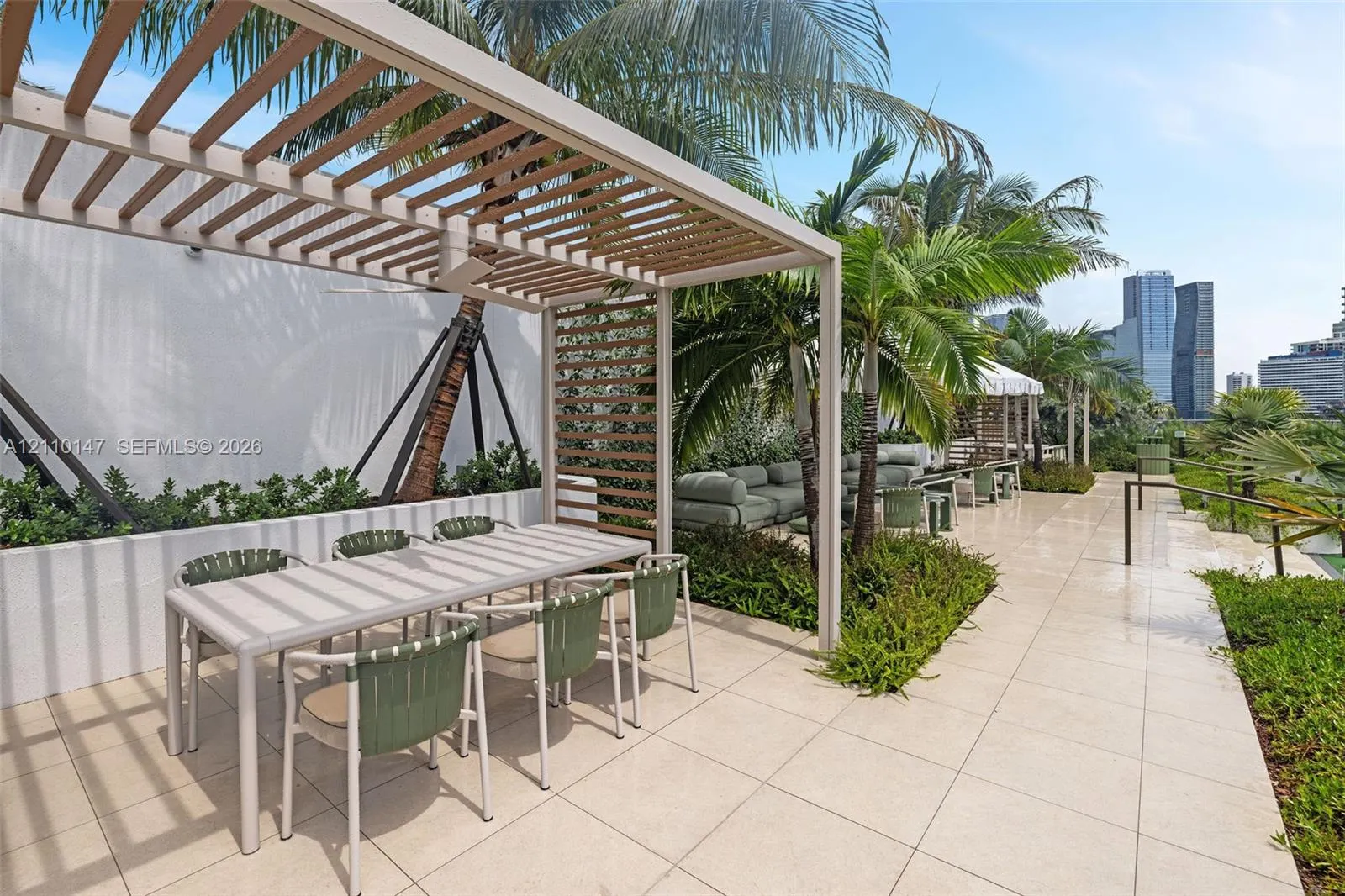2200 Brickell Avenue #206