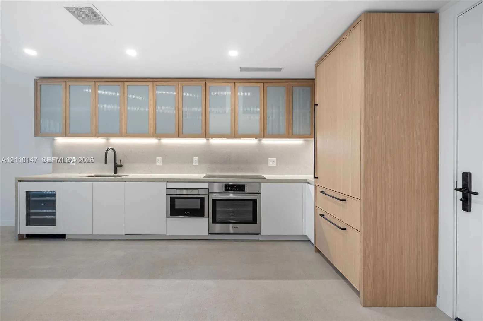 2200 Brickell Avenue #206