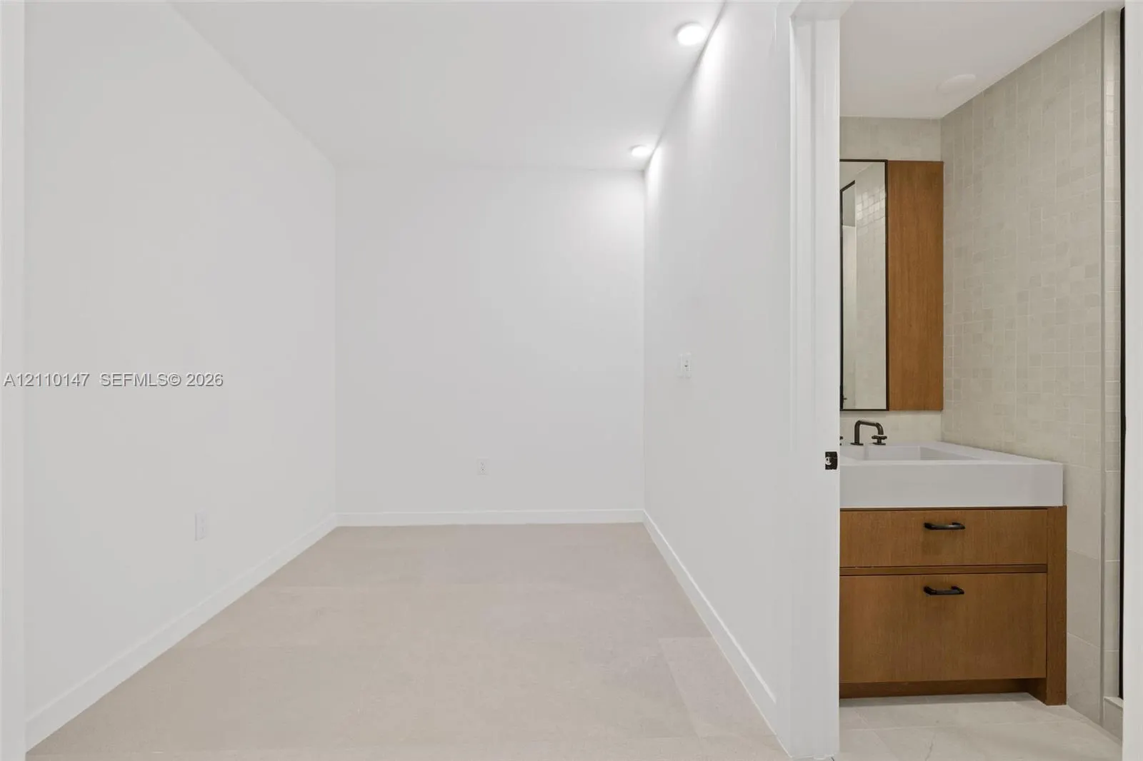 2200 Brickell Avenue #206