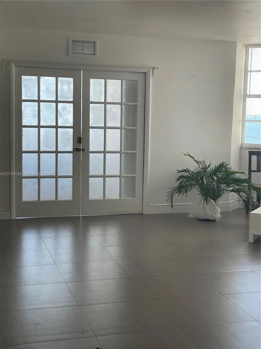 801 Brickell Bay Drive #667