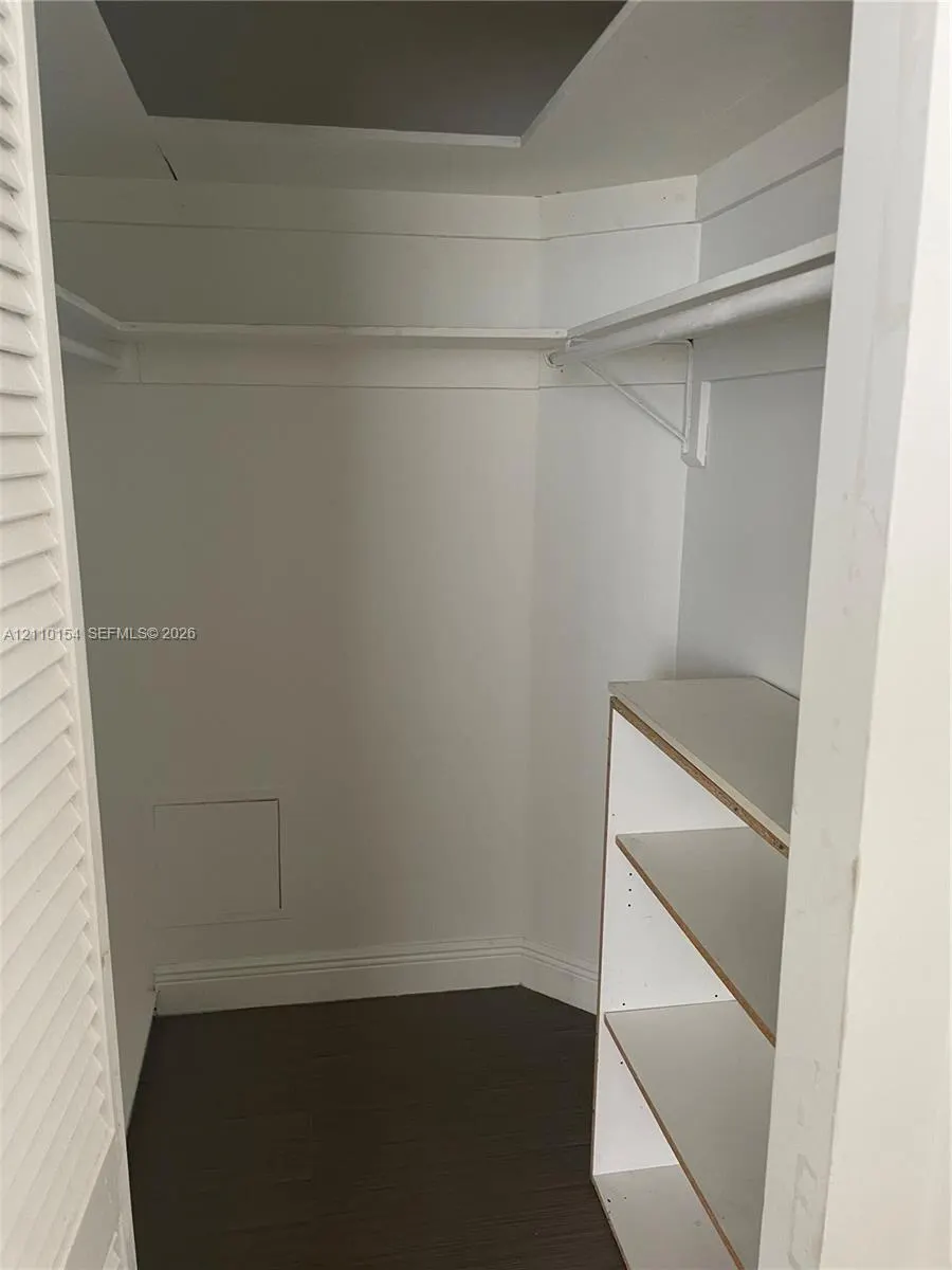 801 Brickell Bay Drive #667