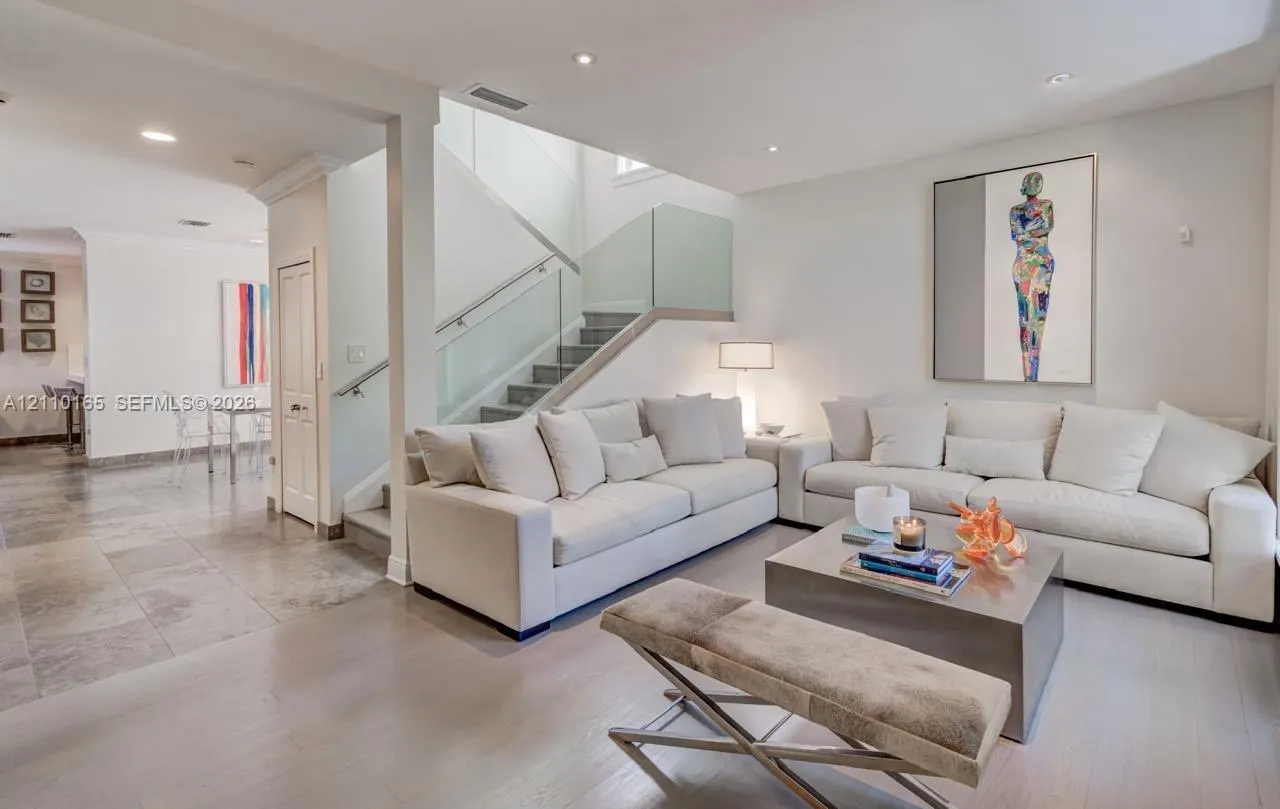 2624 Lincoln Avenue #2624