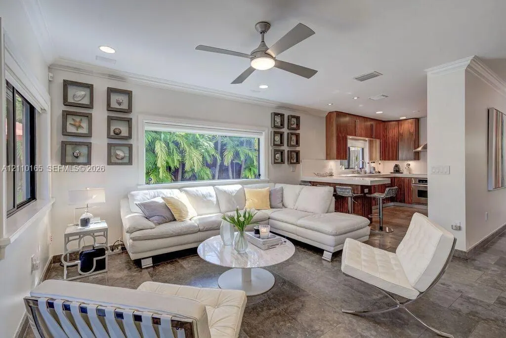 2624 Lincoln Avenue #2624