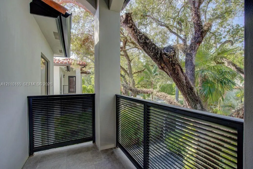2624 Lincoln Avenue #2624