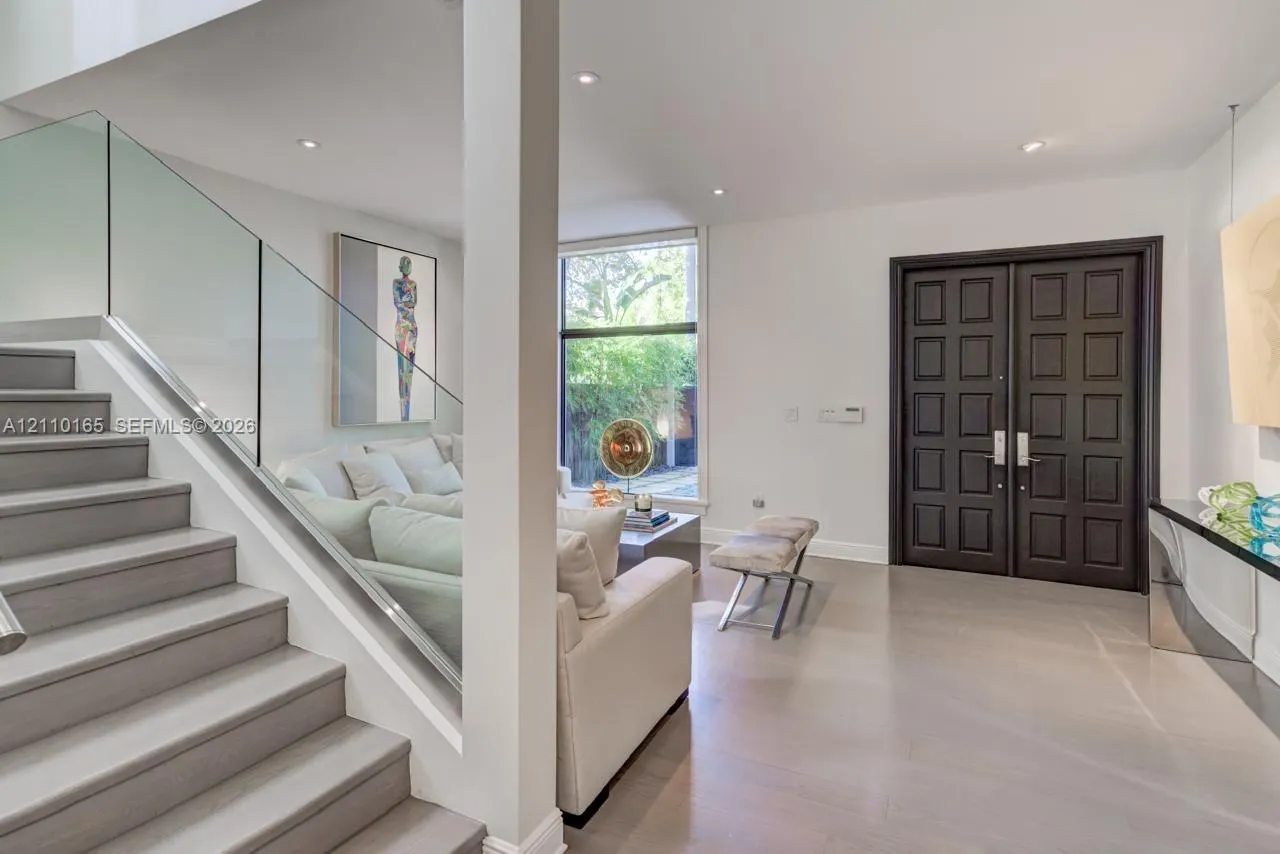 2624 Lincoln Avenue #2624