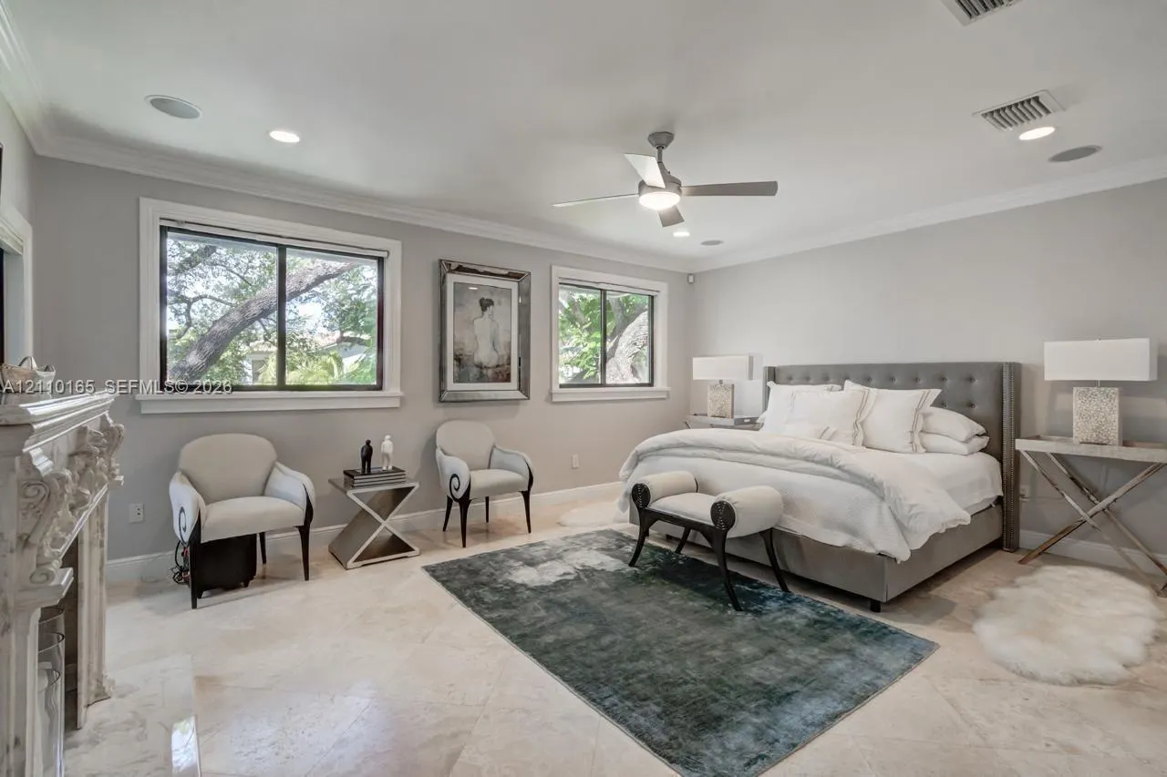 2624 Lincoln Avenue #2624