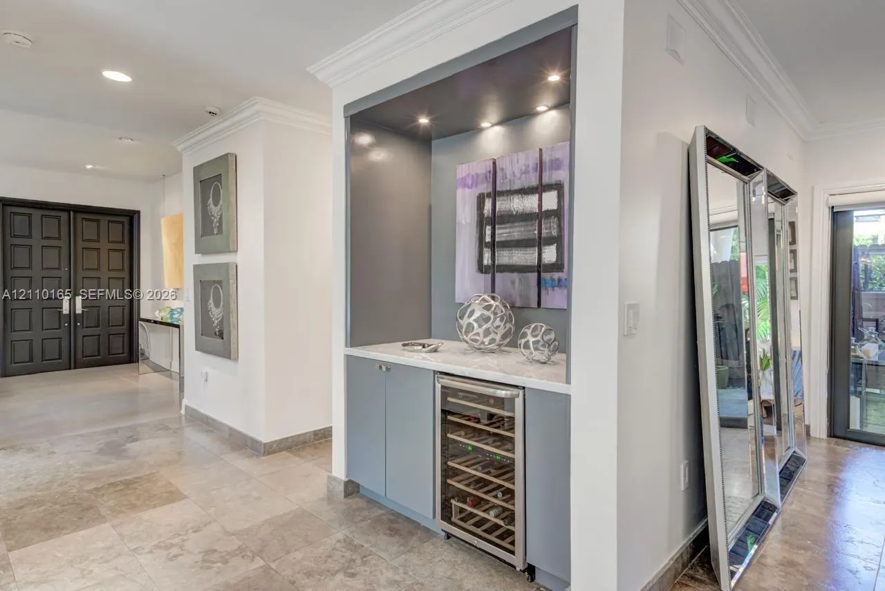 2624 Lincoln Avenue #2624