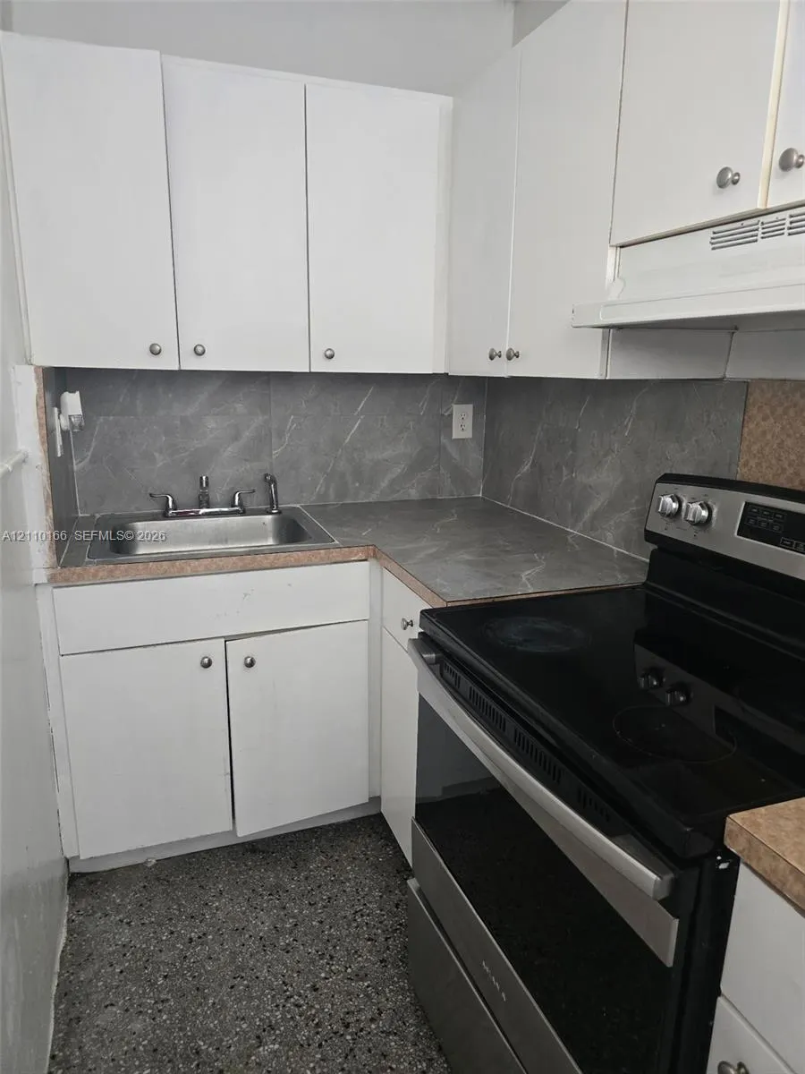 240 SW 11th Avenue #2