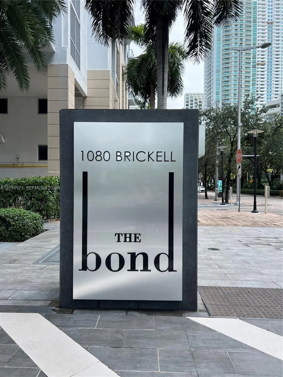 1080 Brickell Avenue #2805