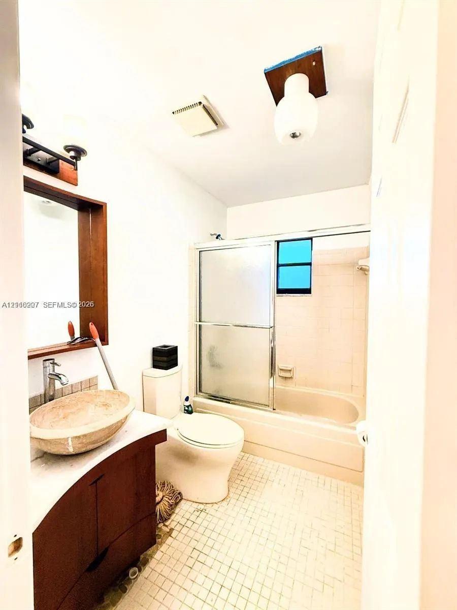 766 NW 24th Avenue