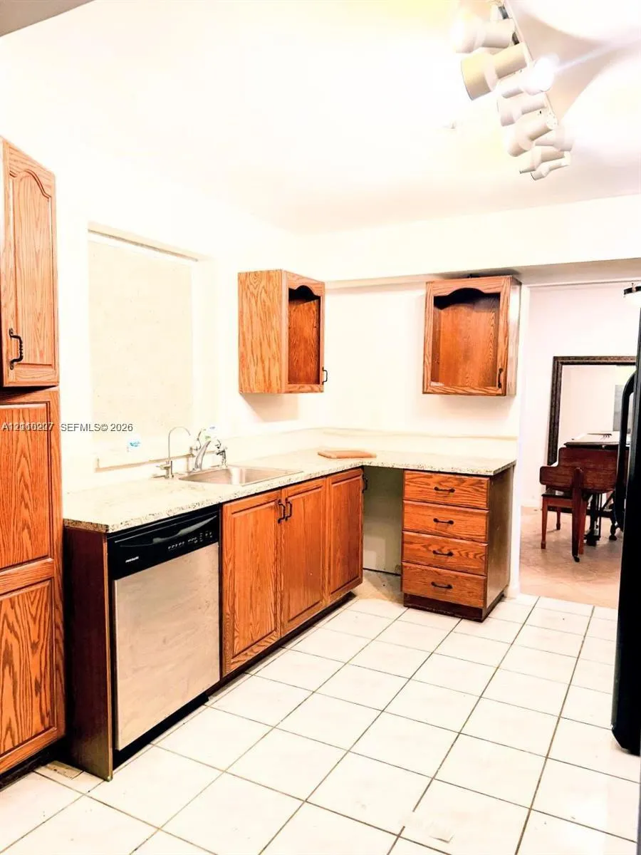 766 NW 24th Avenue