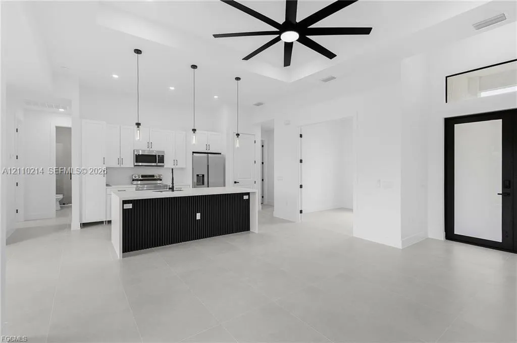 7 SW 19th Place