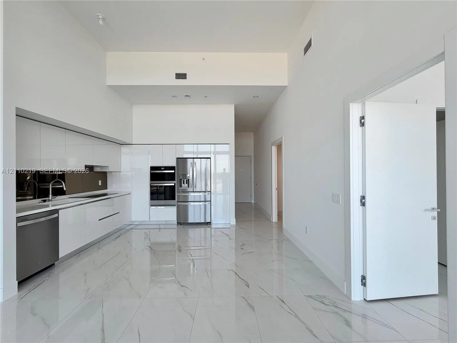 1170 E Hallandale Beach Boulevard #605