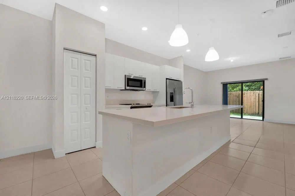 8175 NW 104th Avenue #4