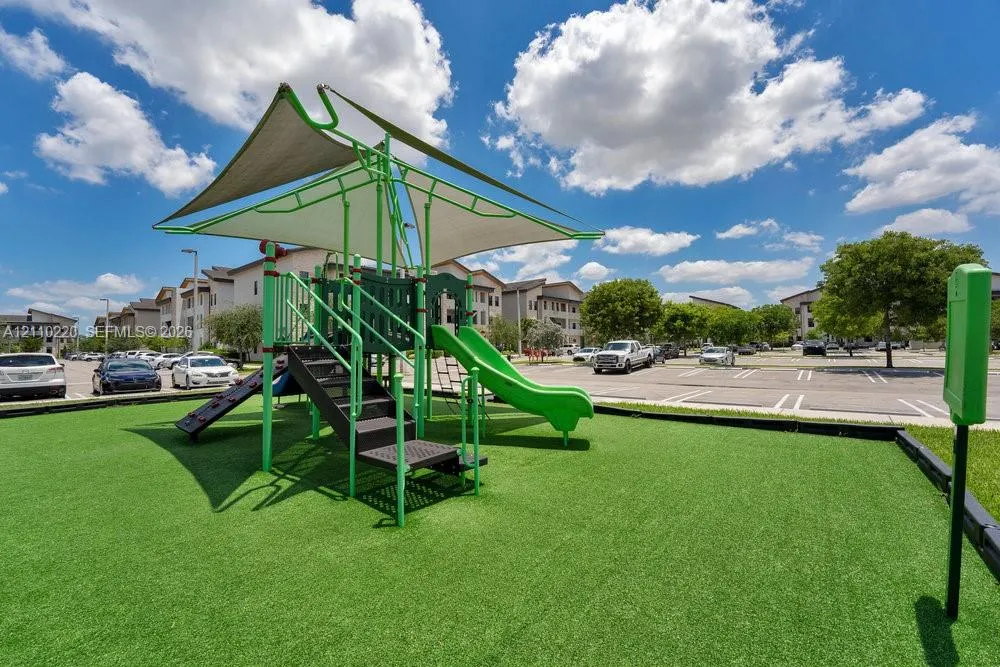 8175 NW 104th Avenue #4