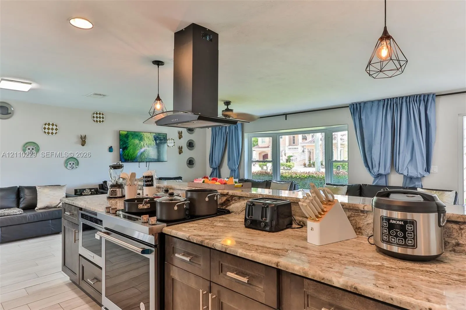 355 Bayshore Drive