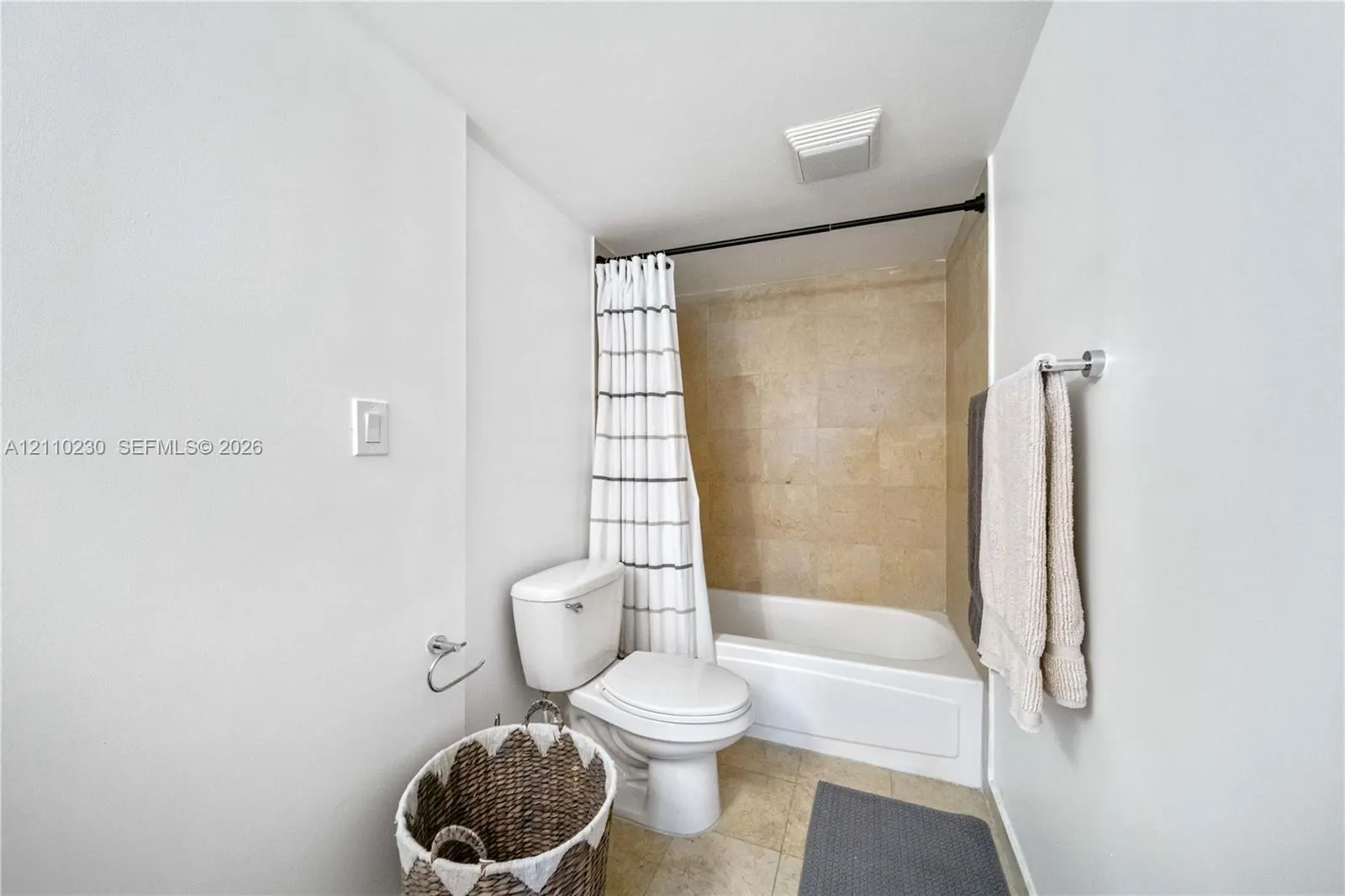 10275 Collins Avenue #224