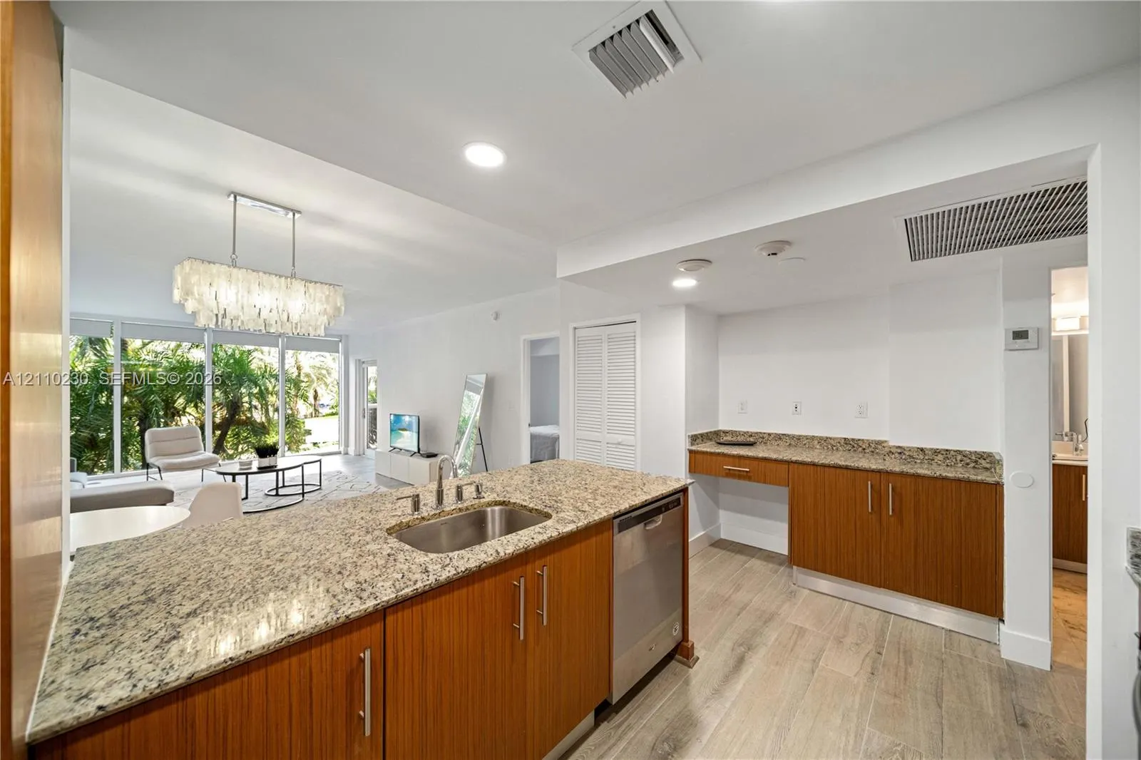 10275 Collins Avenue #224