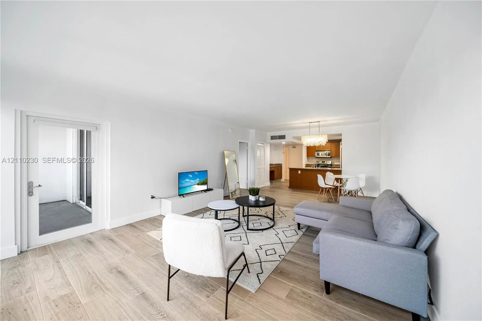 10275 Collins Avenue #224