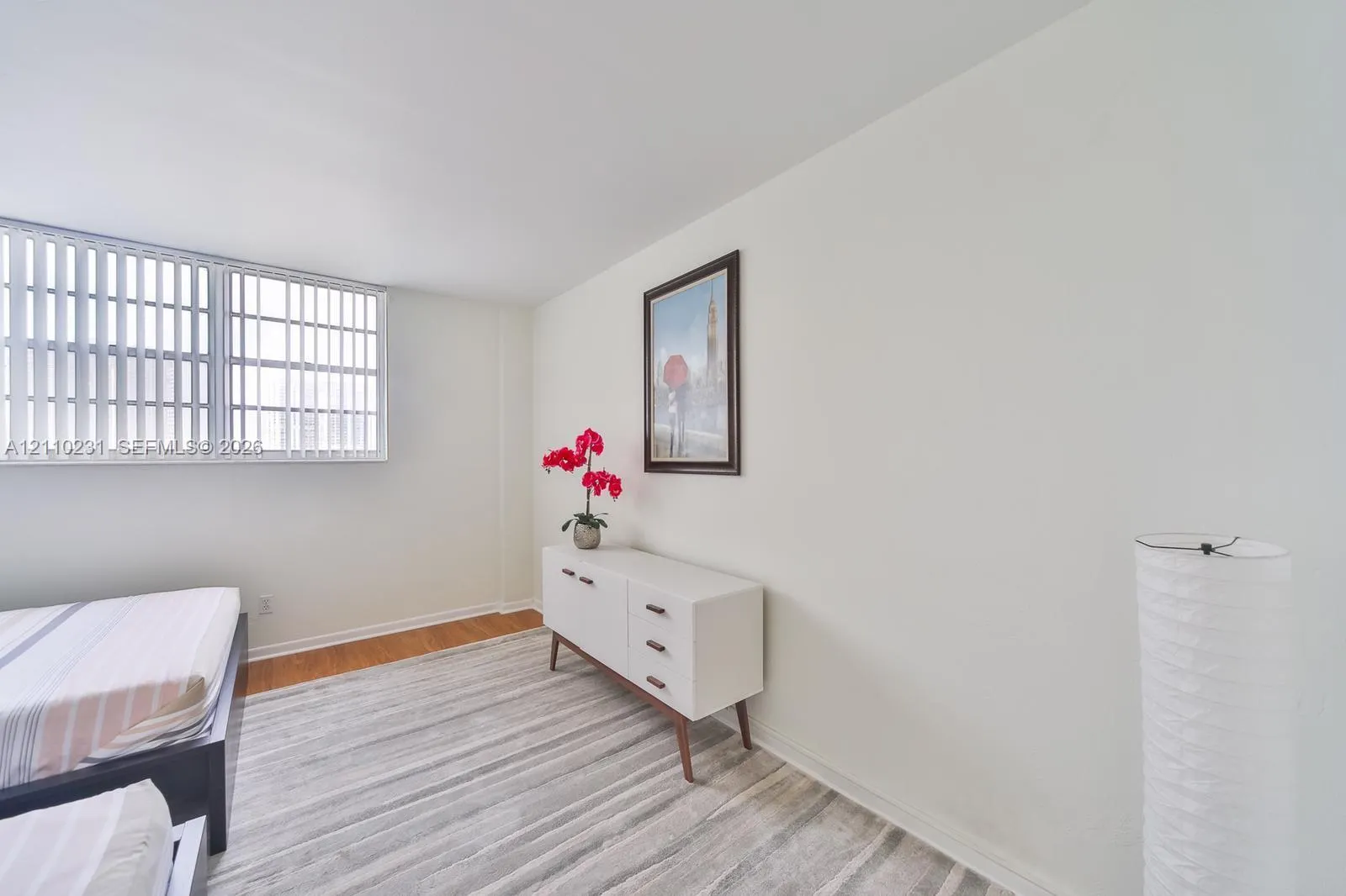 19370 Collins Avenue #622
