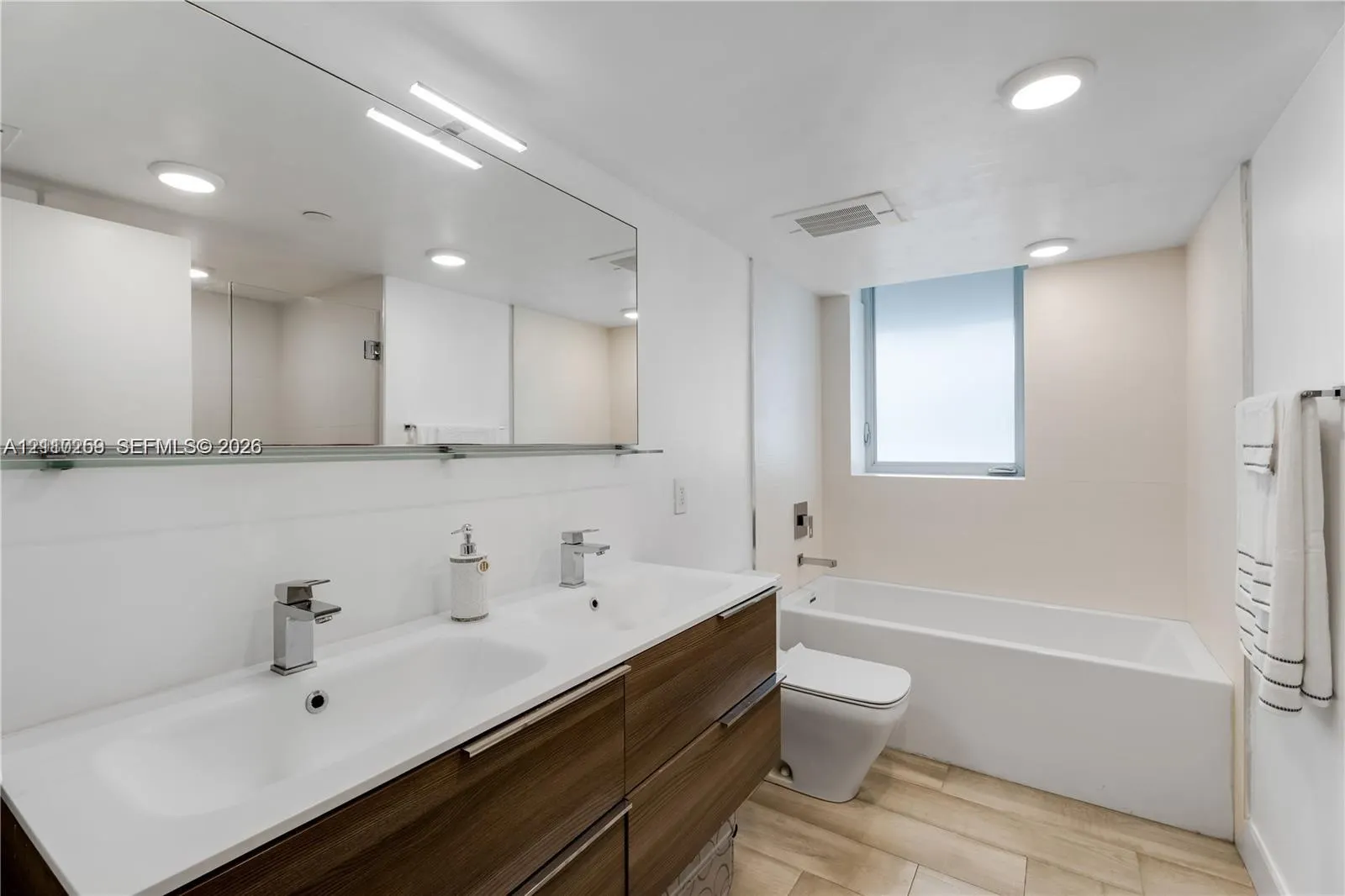 9261 E Bay Harbor Drive #607