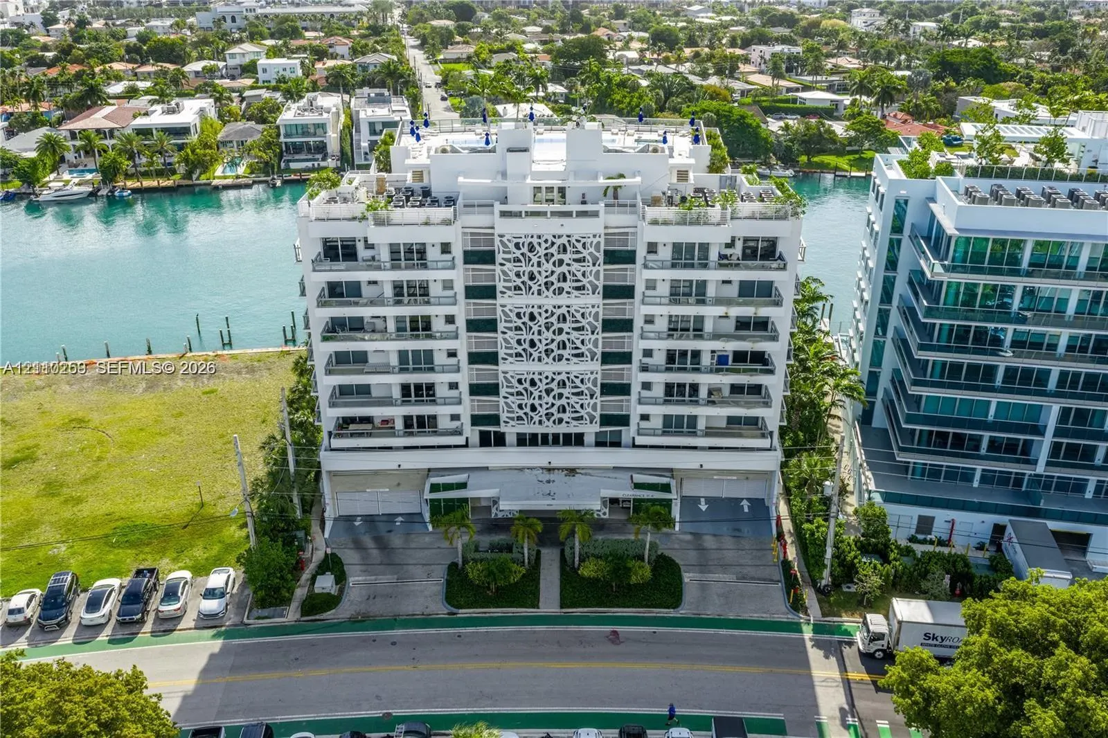 9261 E Bay Harbor Drive #607