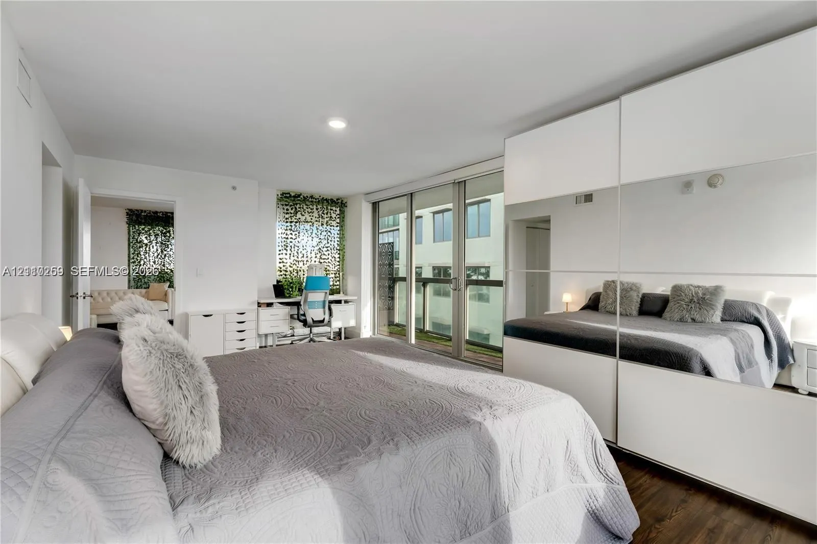 9261 E Bay Harbor Drive #607