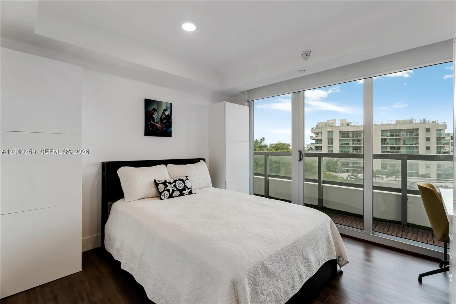 9261 E Bay Harbor Drive #607