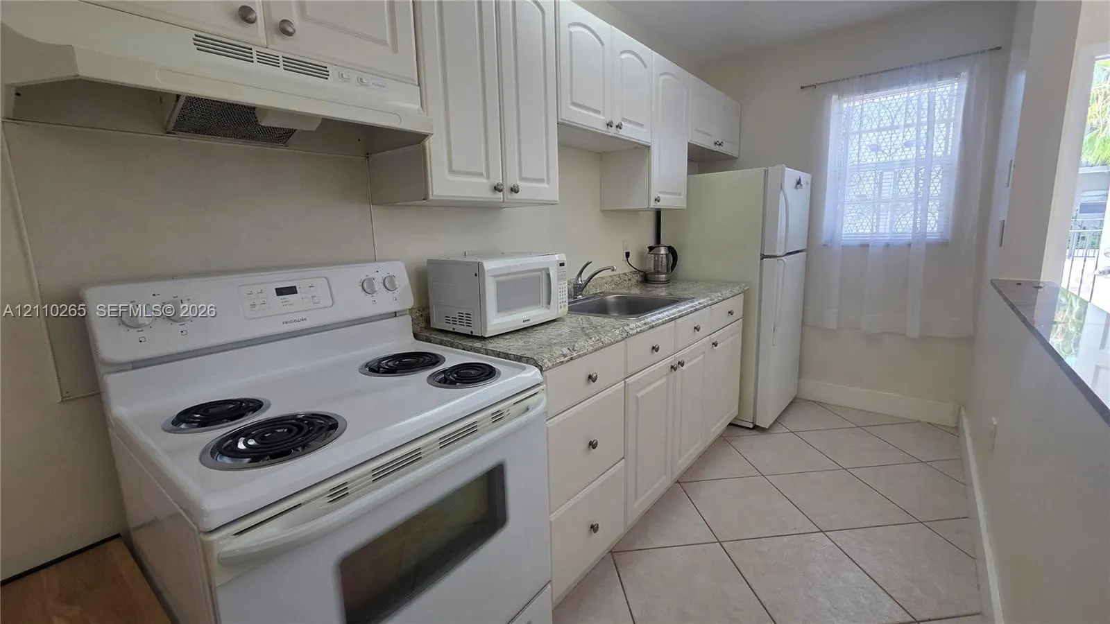 415 NE 2nd Street #106