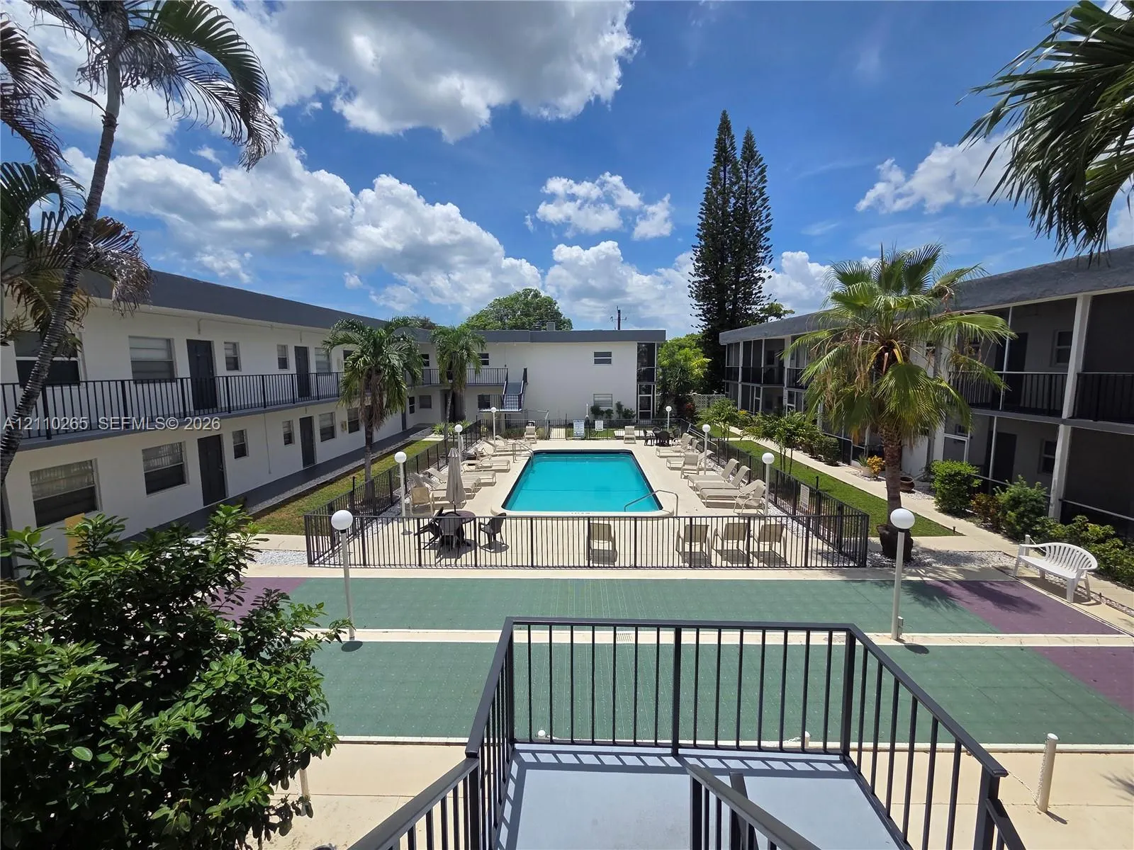 415 NE 2nd Street #106