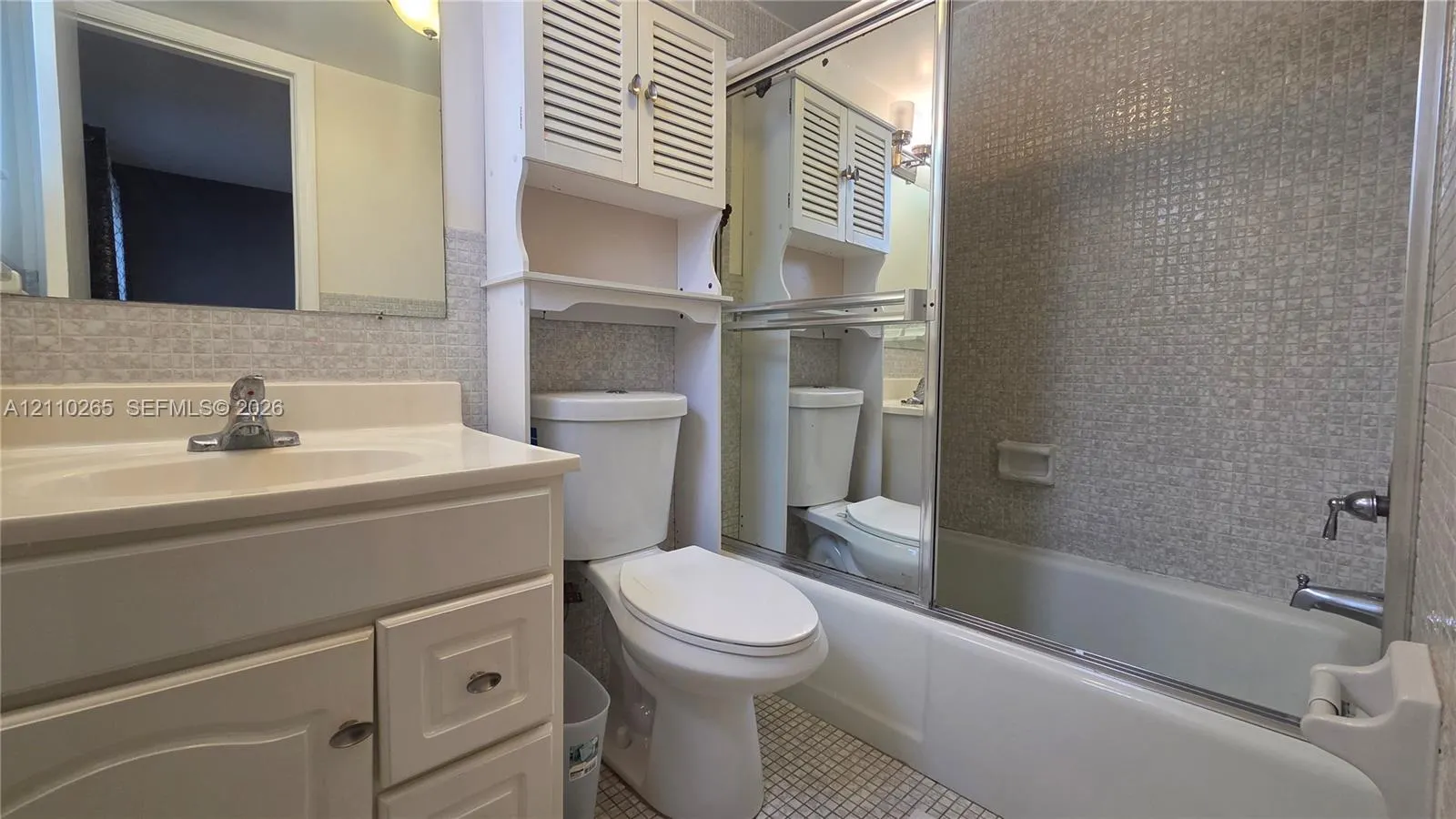 415 NE 2nd Street #106