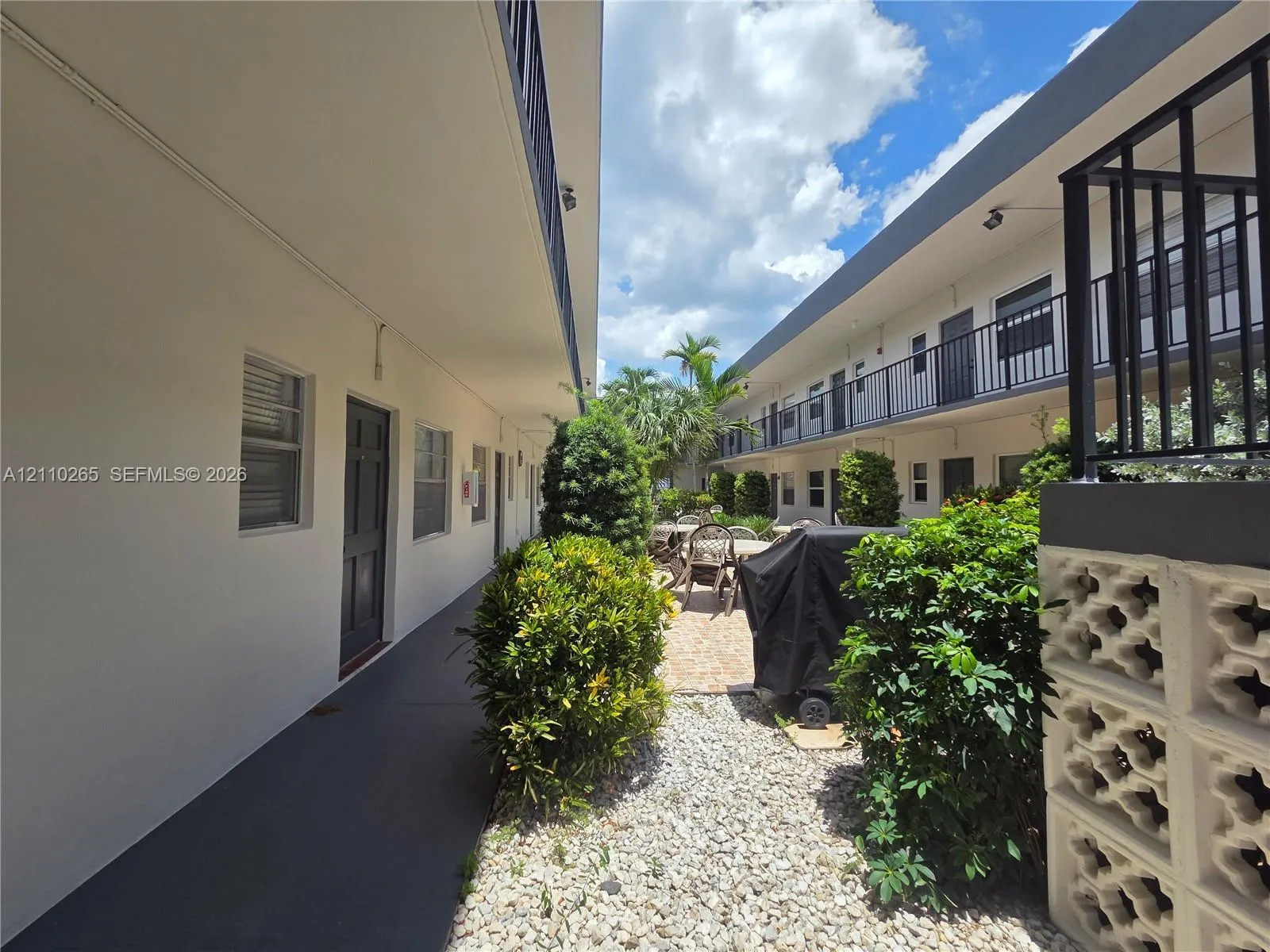 415 NE 2nd Street #106