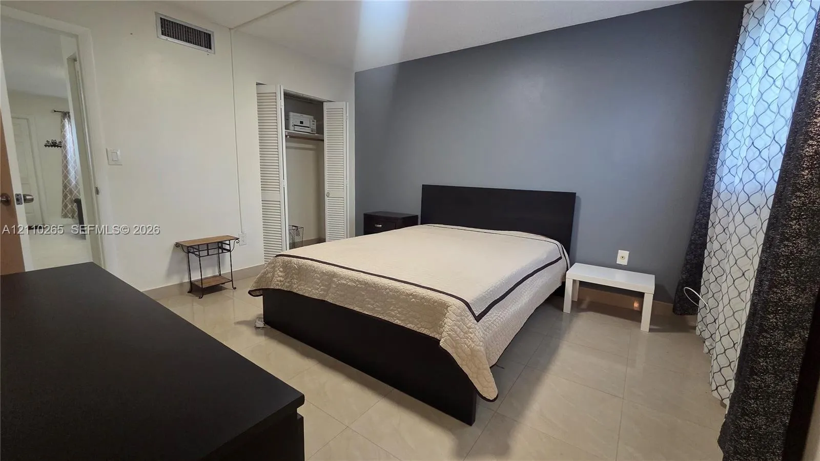 415 NE 2nd Street #106
