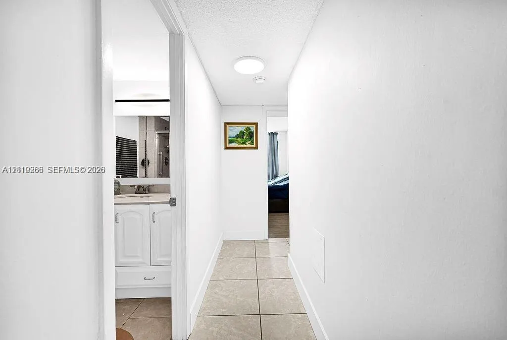 18041 Biscayne Boulevard #1201