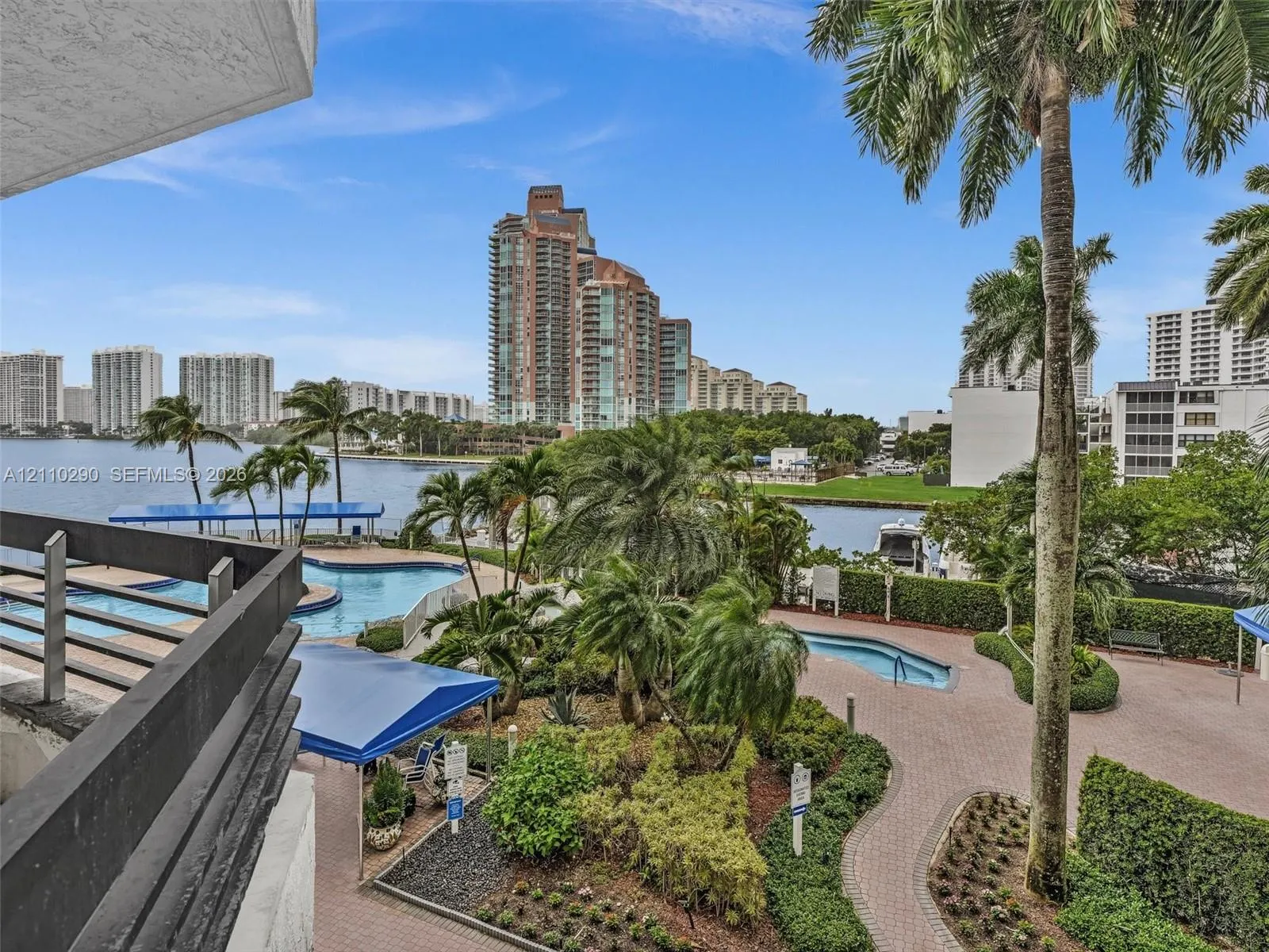 3530 Mystic Pointe Drive #303