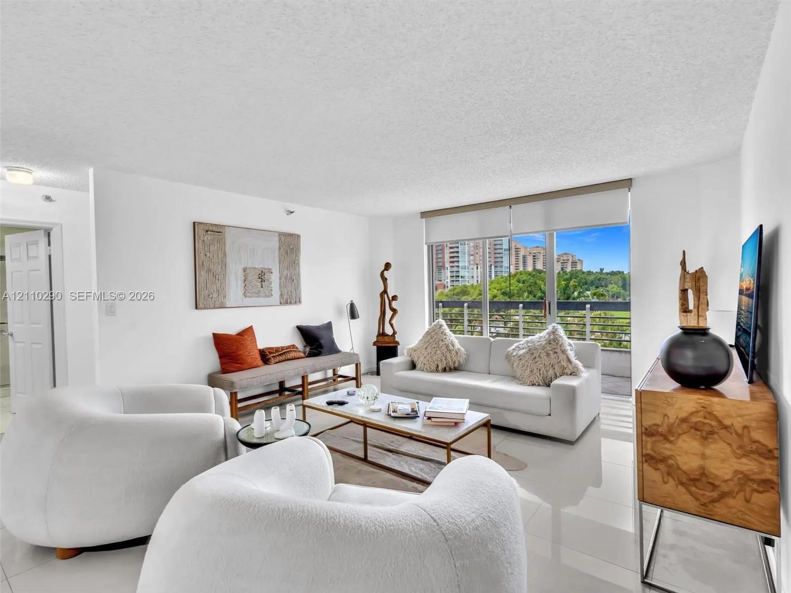 3530 Mystic Pointe Drive #303