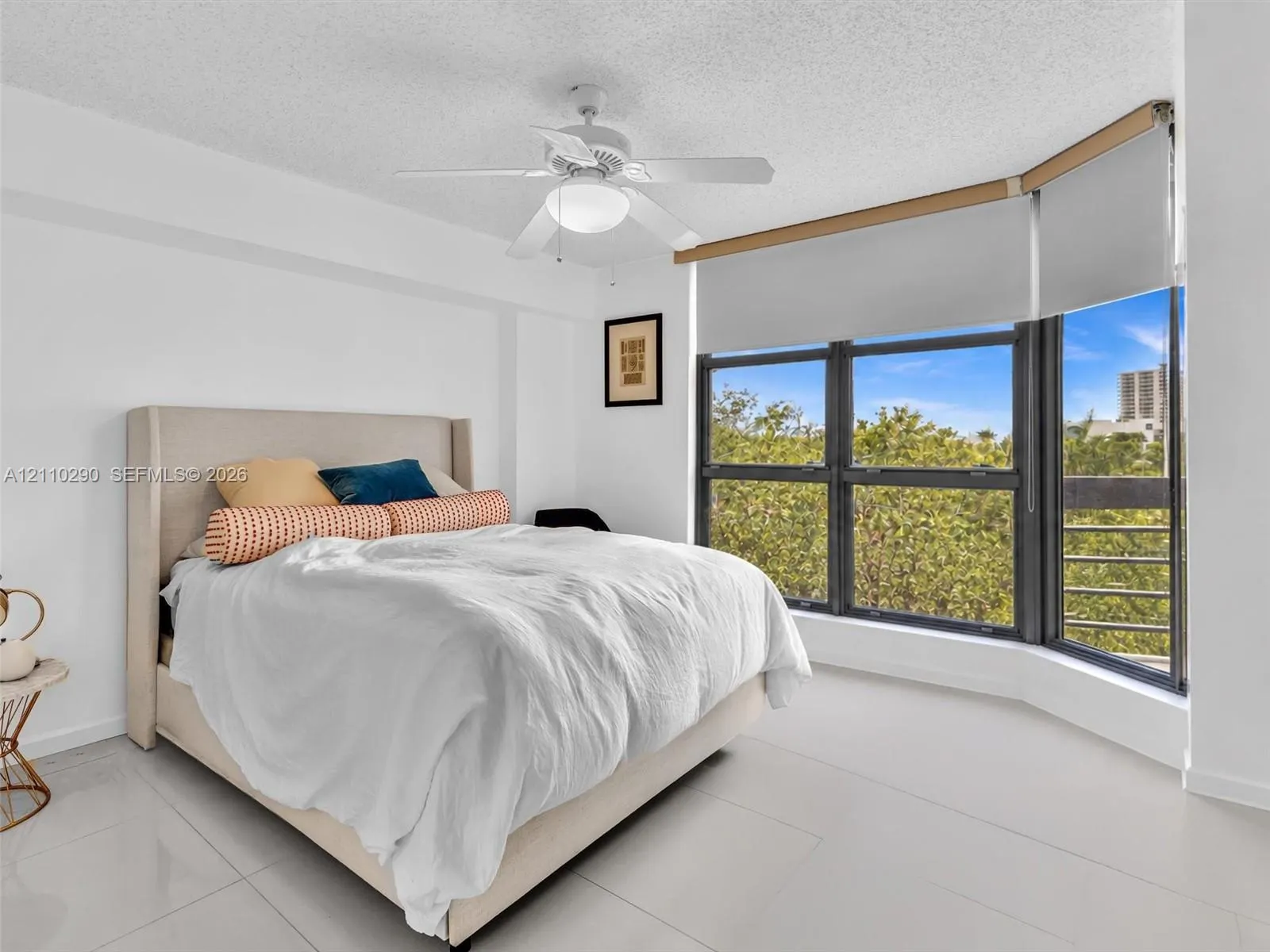 3530 Mystic Pointe Drive #303