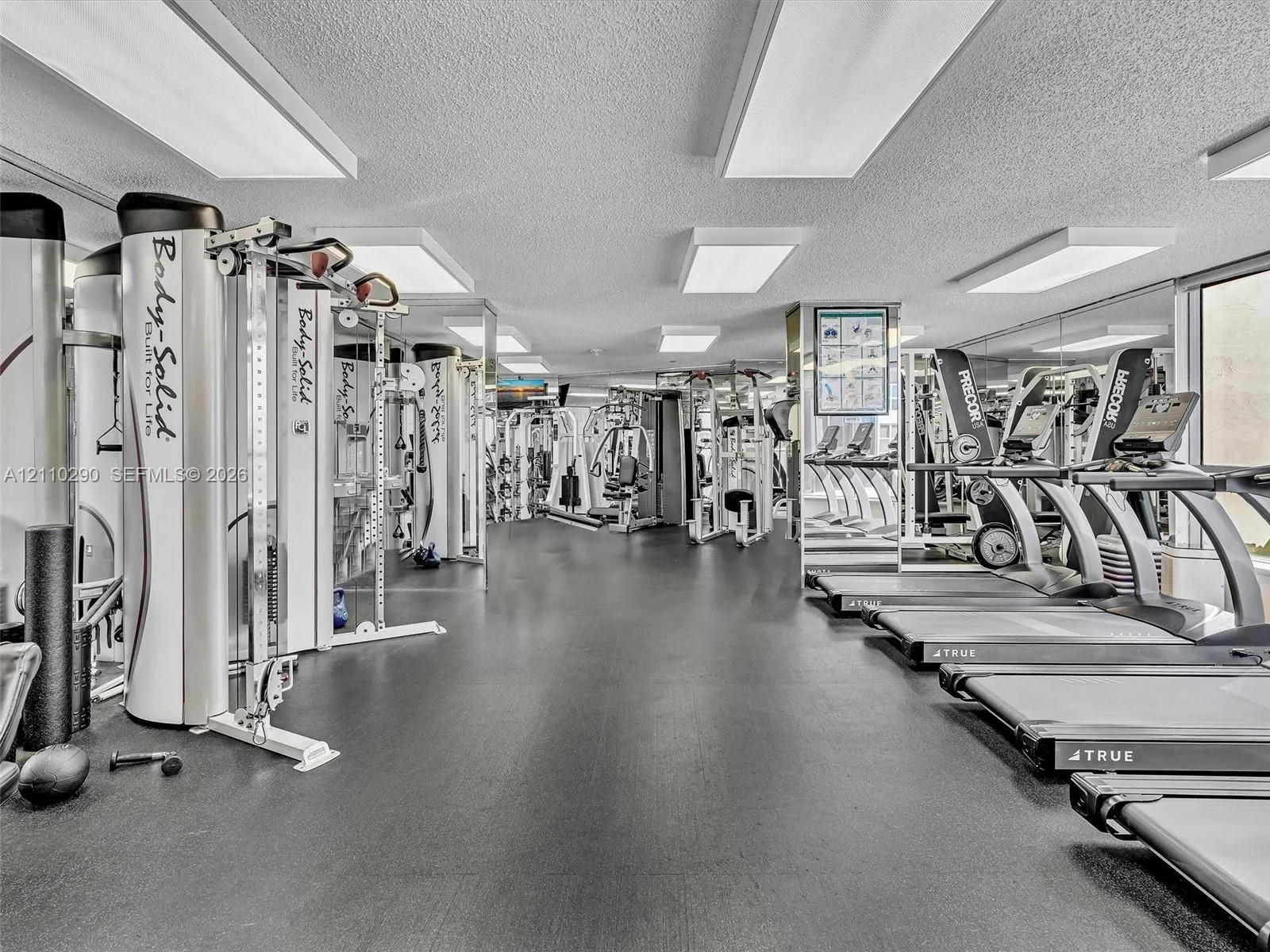3530 Mystic Pointe Drive #303
