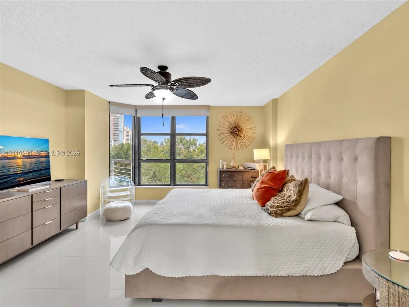 3530 Mystic Pointe Drive #303