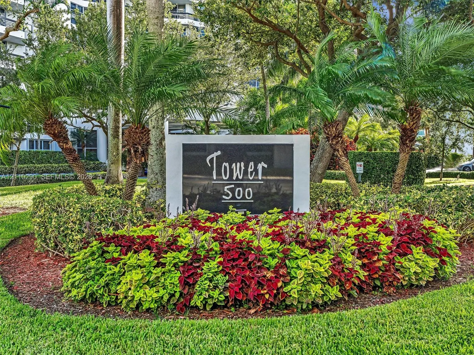 3530 Mystic Pointe Drive #303