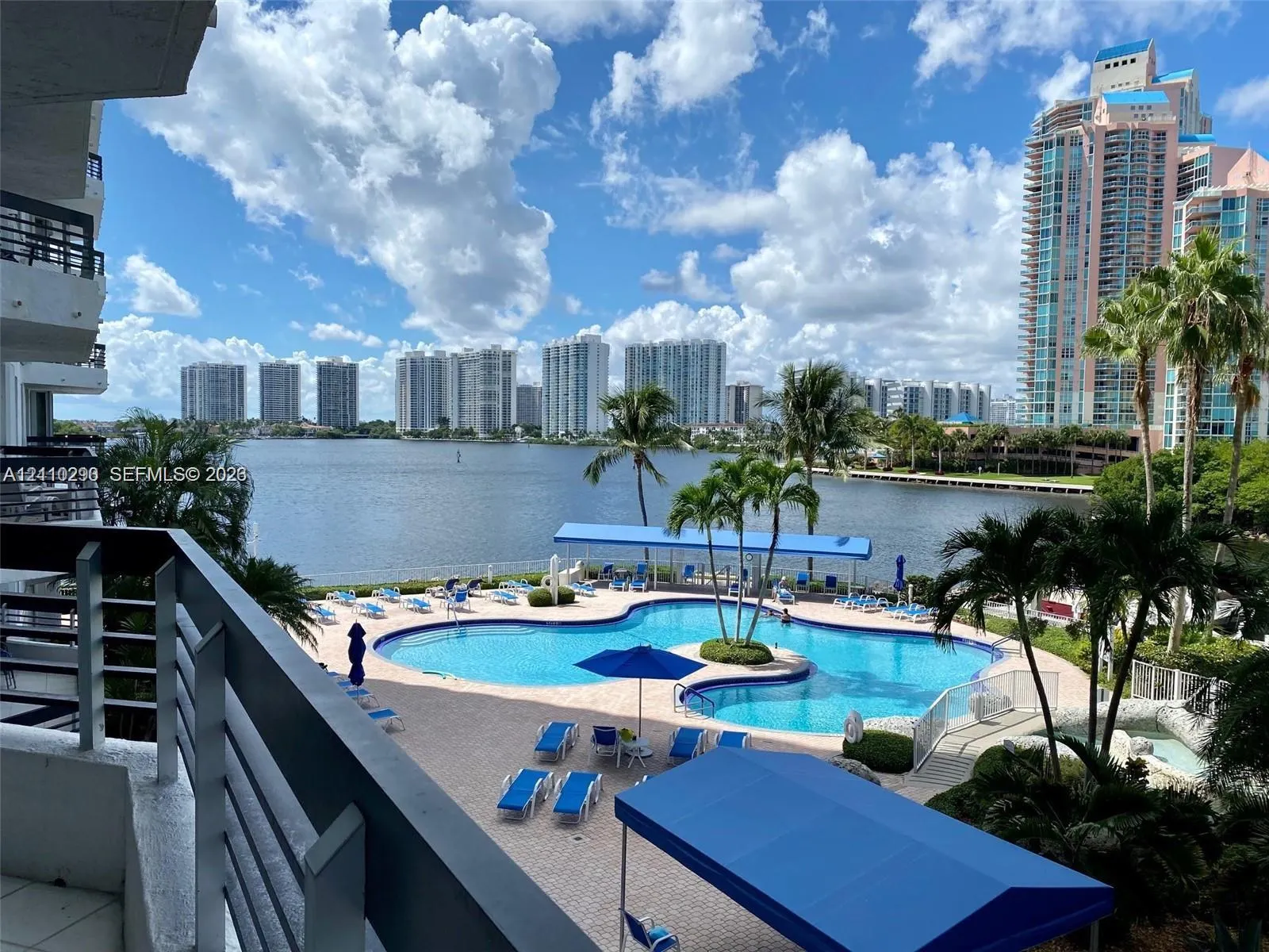 3530 Mystic Pointe Drive #303