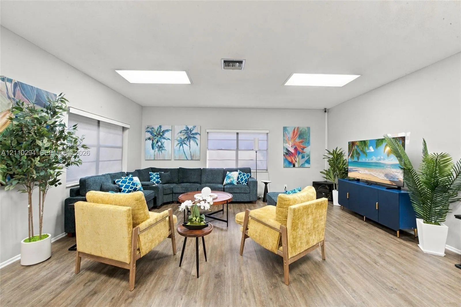 8605 W Sample Road #211