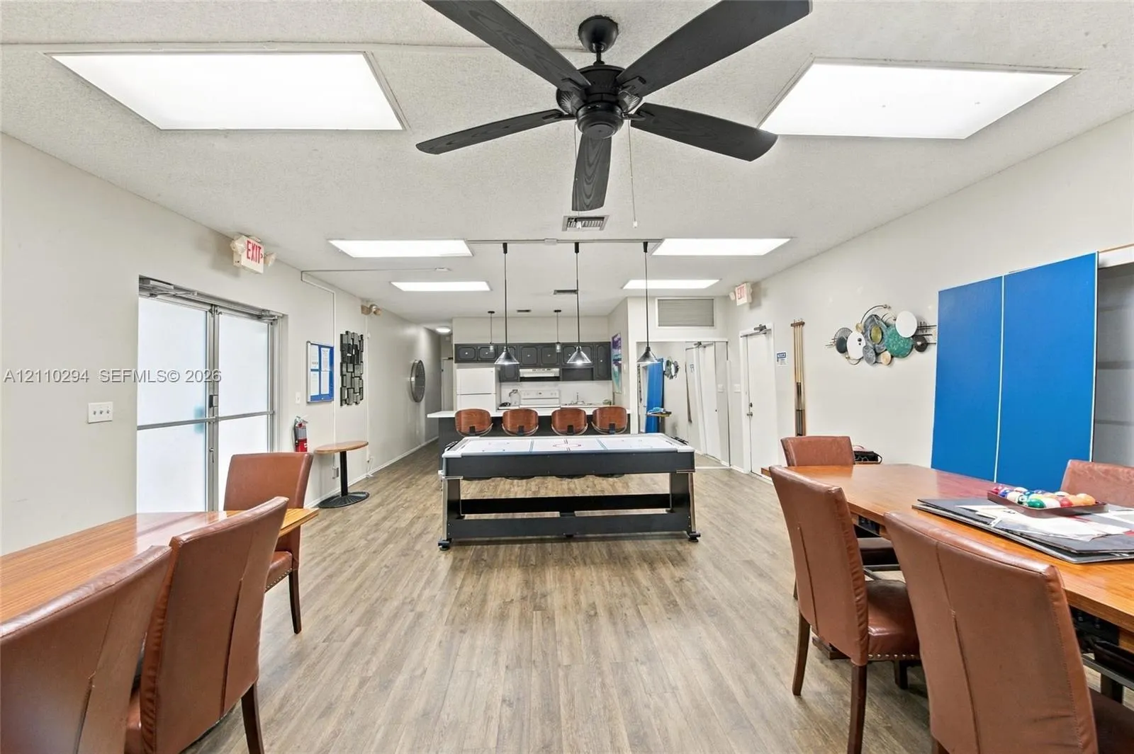 8605 W Sample Road #211