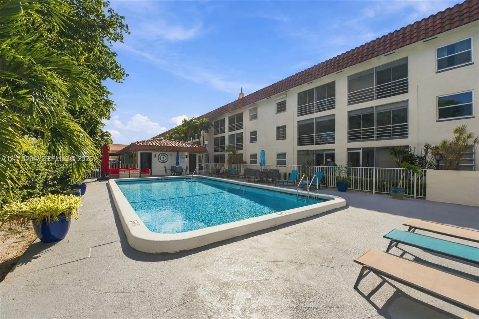 8605 W Sample Road #211