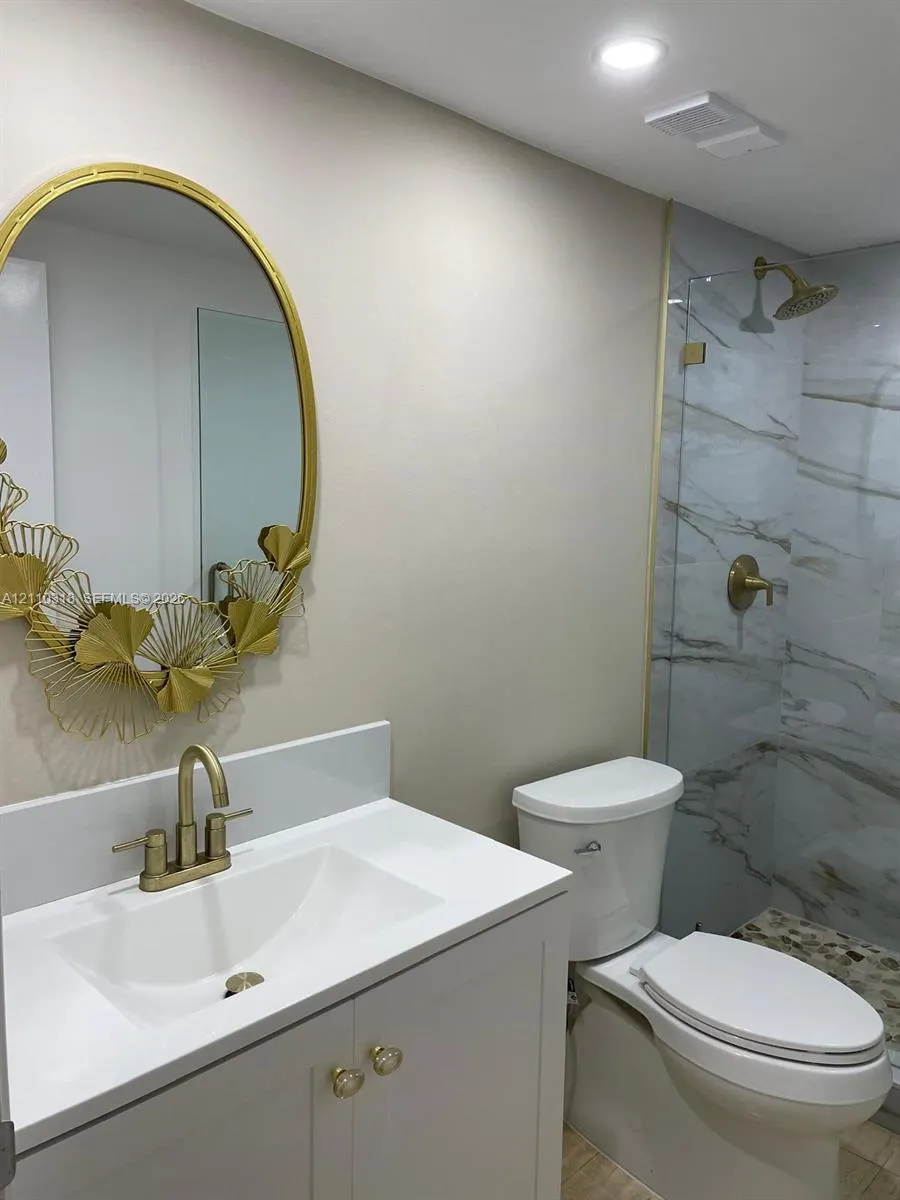 10175 Collins Avenue #208