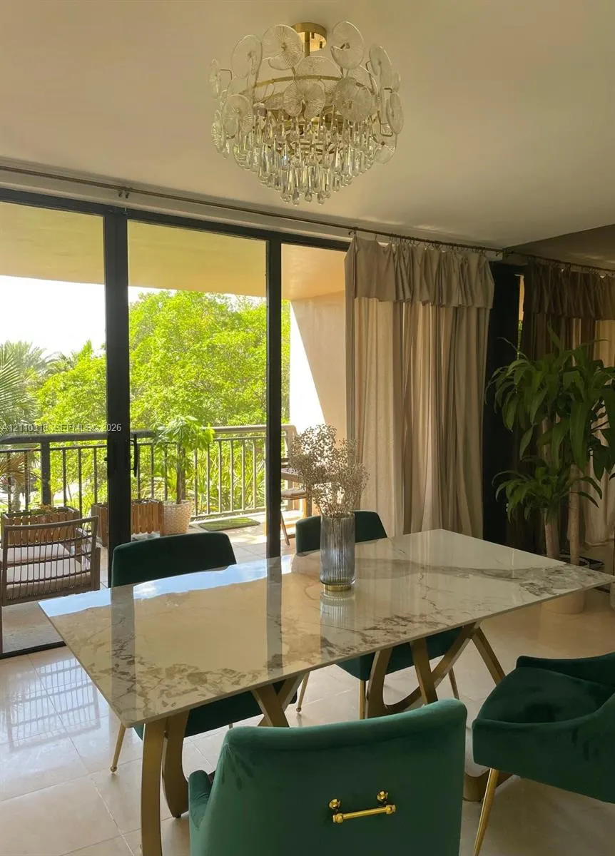 10175 Collins Avenue #208