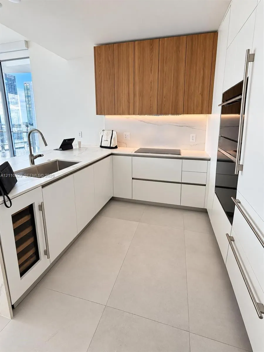 1400 Biscayne Boulevard #3302