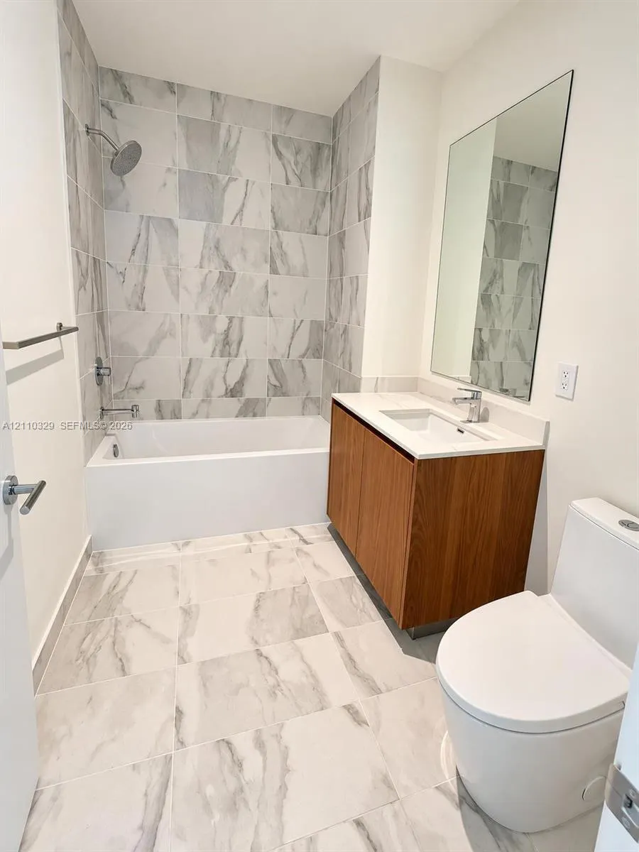 1400 Biscayne Boulevard #3302